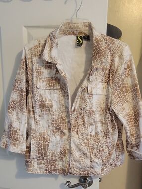Sportelle SzXL Button Up Cotton Collared Jacket side Pockets
